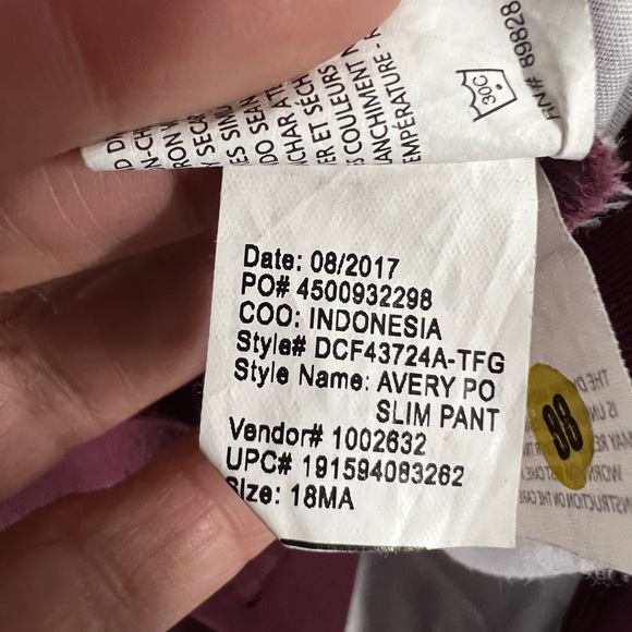 Gloria Vanderbilt “Avery” All-Around Slimming Effect jeans, size 18. - Picture 11 of 12